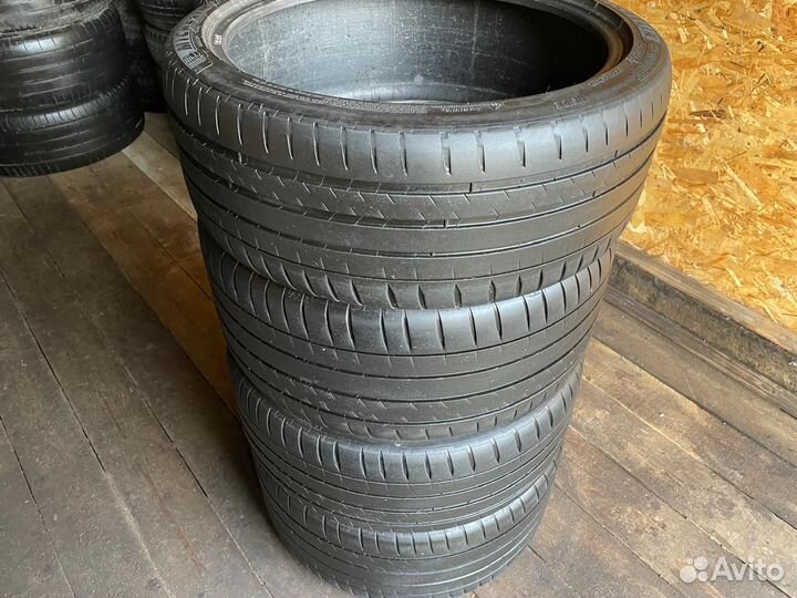 Michelin Pilot Sport 4 S 225/40 R19 93Y