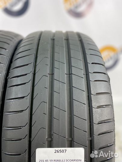 Pirelli Scorpion 255/45 R19 102V