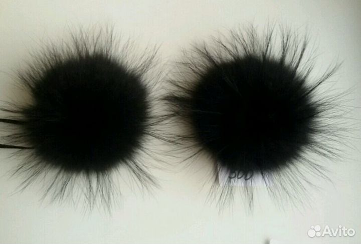 Помпоны меховые на шапки и валеши