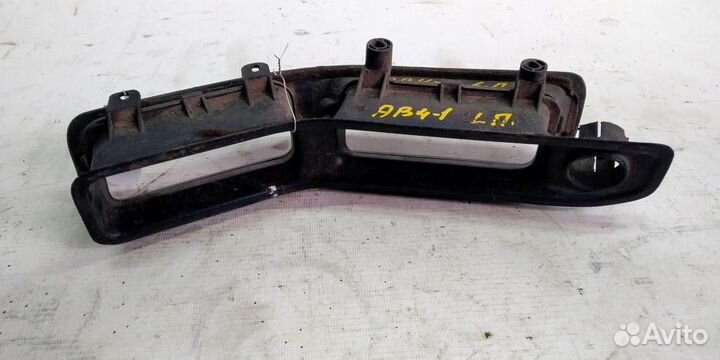 Ручка обшивки двери передней левой Audi 80 B4 91