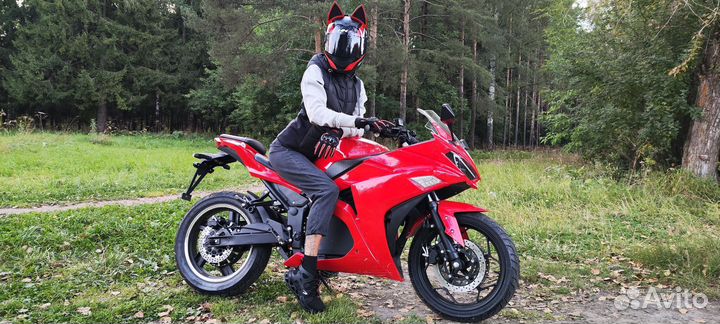 Электромотоцикл yamaha r3