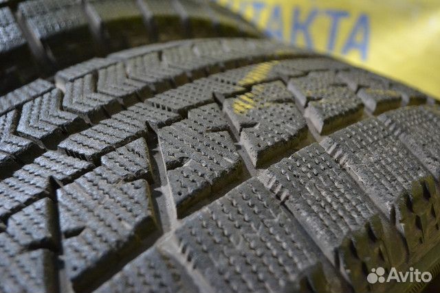 Bridgestone Blizzak VRX 225/60 R16