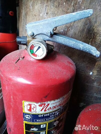 Огнетушители порошковые с манометром