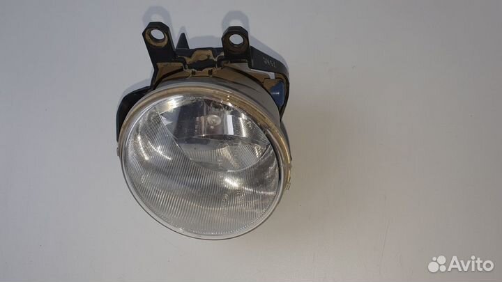 Фара противотуманная Toyota LC150 левая