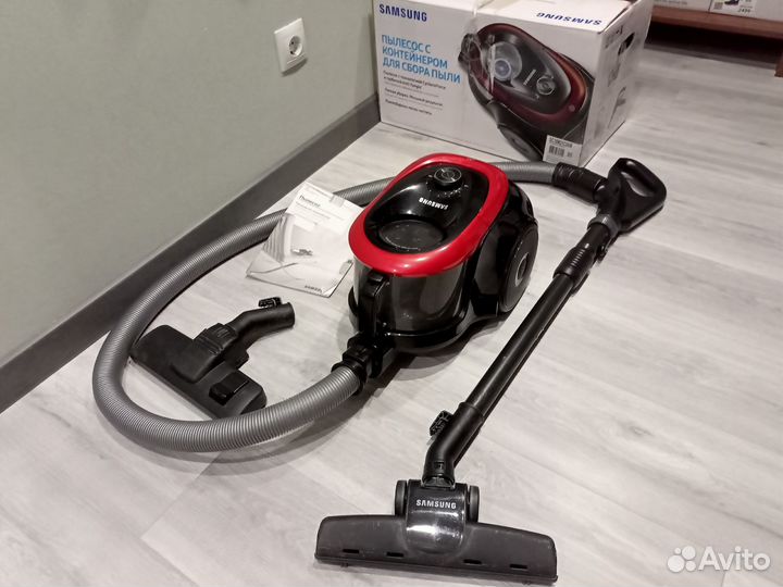 Пылесос Samsung sc18m21c0vr