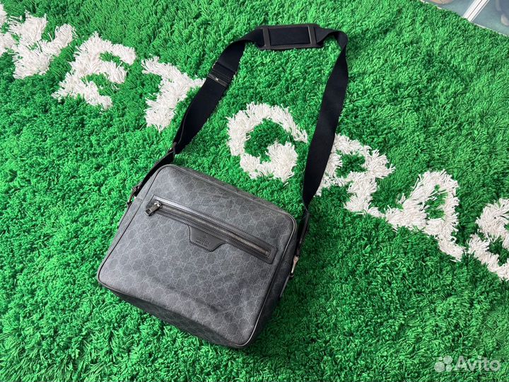 Gucci Black GG Supreme Coated Canvas Messenger Bag