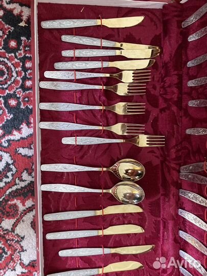 Набор столовых приборов. Неполный