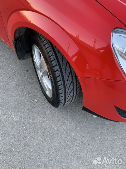 Opel Astra, 2011