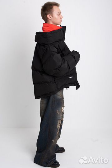 Пуховик Vetements Black Upside Down