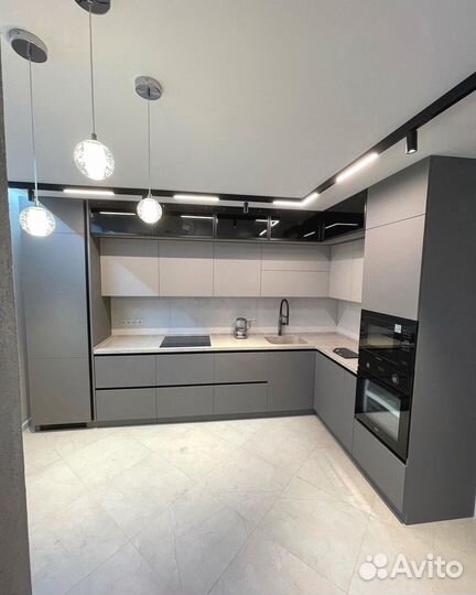 Кухонный гарнитур на заказ от фабрики