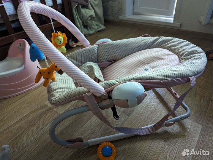 Шезлонг детский с вибрацией