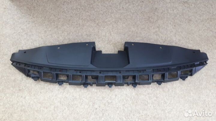 Кожух замка капота передний Hyundai Elantra AD