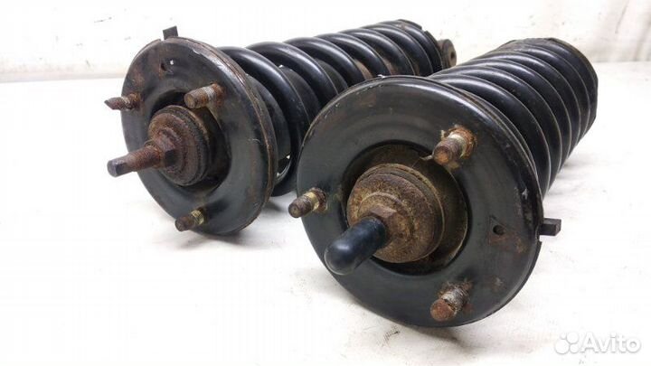 Амортизатор передний Nissan Pathfinder R51 4.0