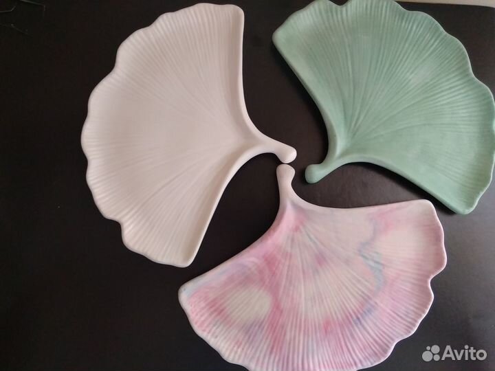 Подставка для украшений в виде листа