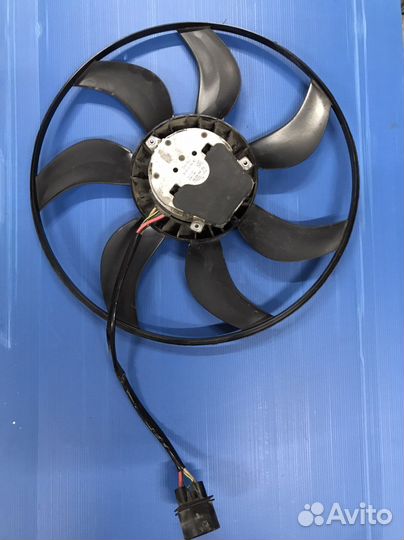 Вентилятор охлаждения радиатора Passat B8