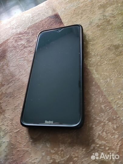 Xiaomi Redmi 8, 4/64 ГБ