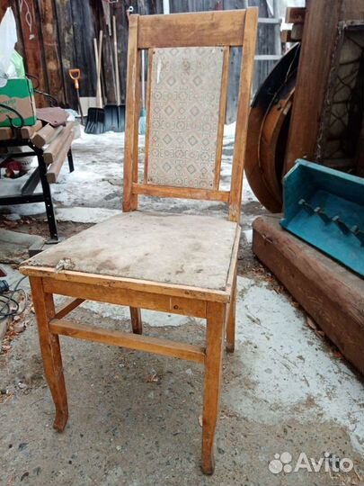 Старинный стул
