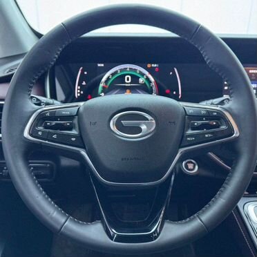 Семейный 7 местный минивэн из Китая под ключ GAC Trumpchi M6 PRO 270T AT Luxury Edition