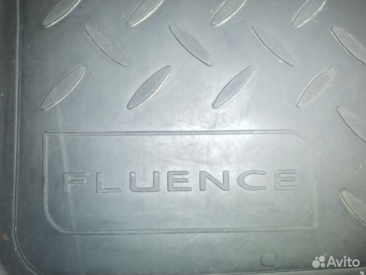 Автомобильные коврики резиновые бу