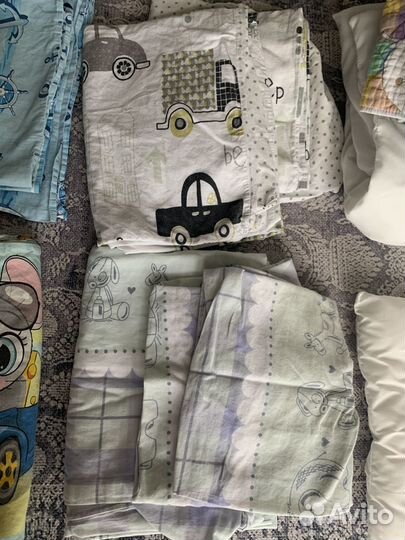 Постельное белье одняло подушка