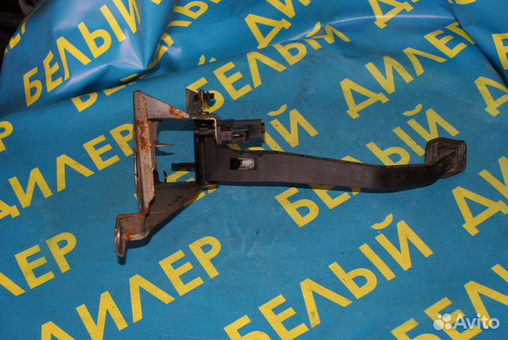 Педаль сцепления Ford Focus 2