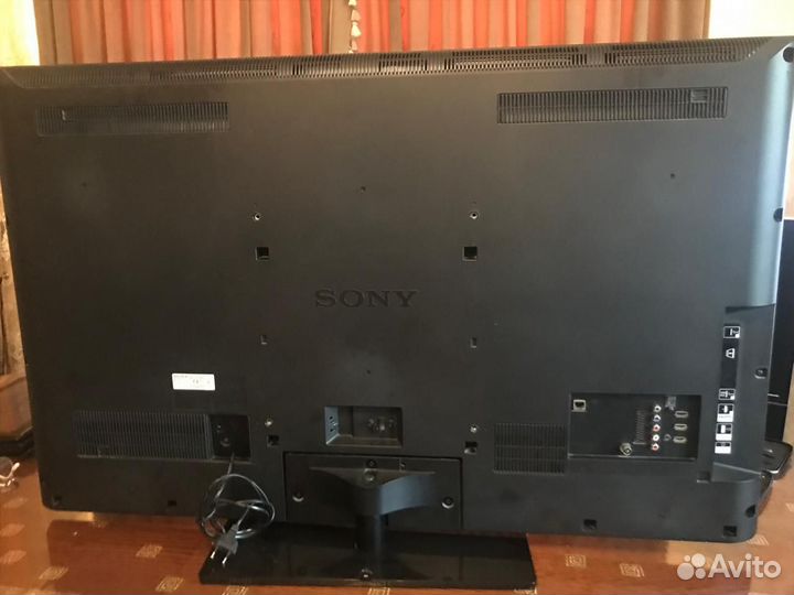 Телевизор бу sony bravia KDL-46CX520 LCD