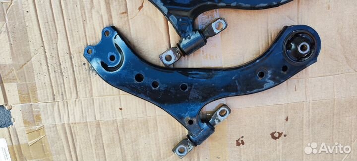 Рычаг передний правый Toyota Camry V70