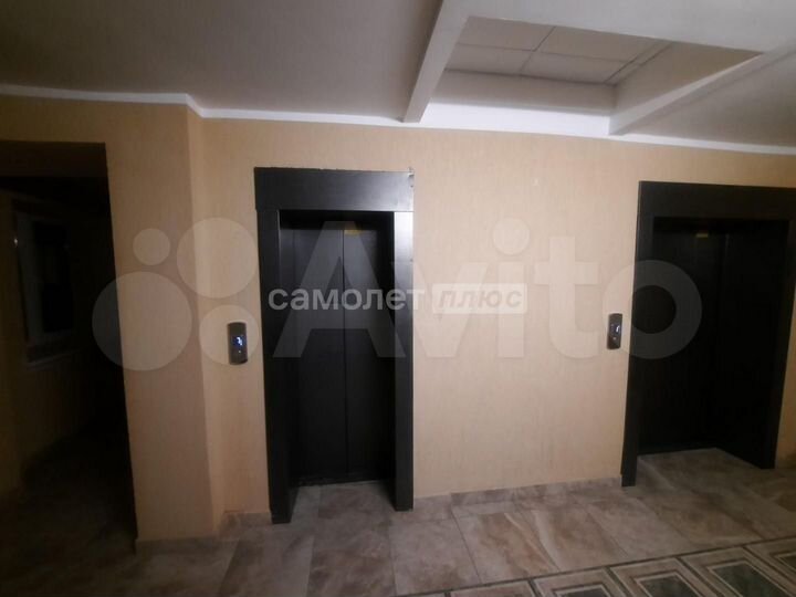 2-к. квартира, 52 м², 10/10 эт.