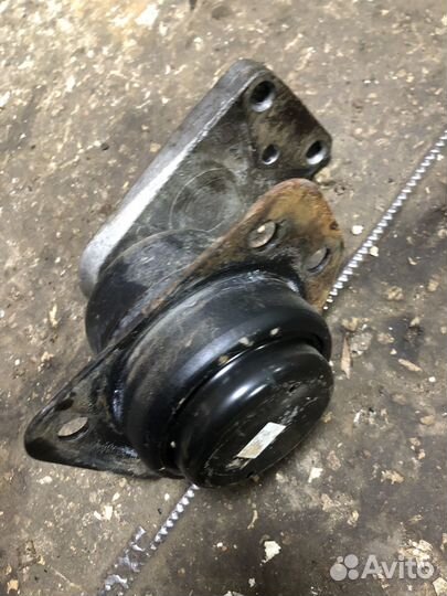 Правая опора двс Chevrolet Lacetti