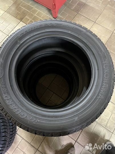 Yokohama Ice Guard 5 IG50 A 215/55 R16
