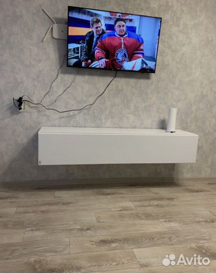 Тумба под тв белая