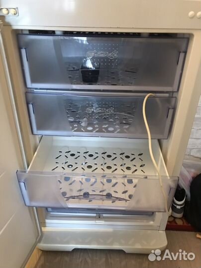 Холодильник 