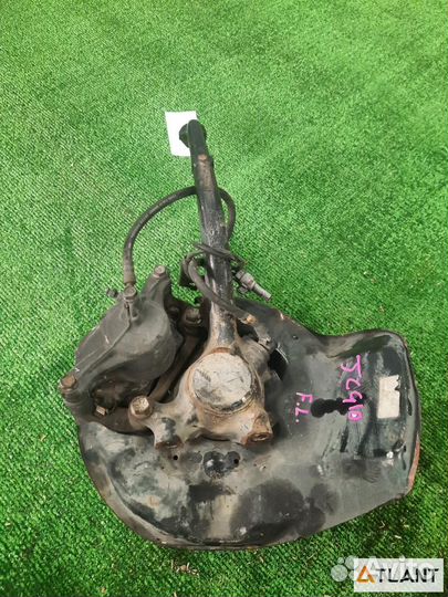 Ступица передняя левая toyota progres