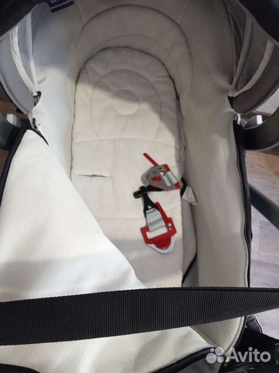 Коляска Chicco I-Move