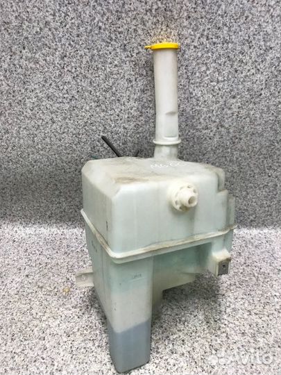 Бачок омывателя Mazda 6 GG 2006