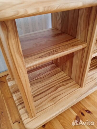 Журнальный столик из массива дерева