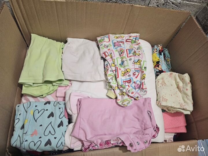 Огромная коробка вещей на девочку