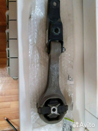 Подушка двигателя vw polo