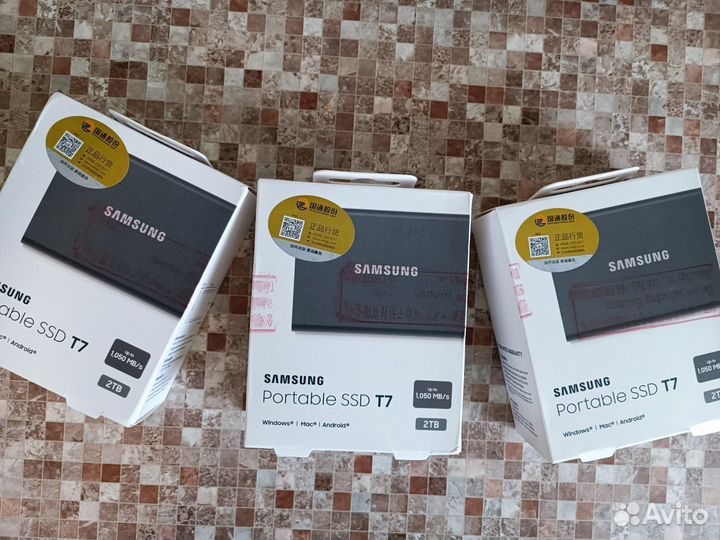 Samsung Portable SSD T7 2TB Новый