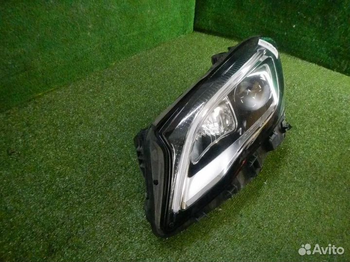 Фара левая Mercedes-Benz GLA-Class