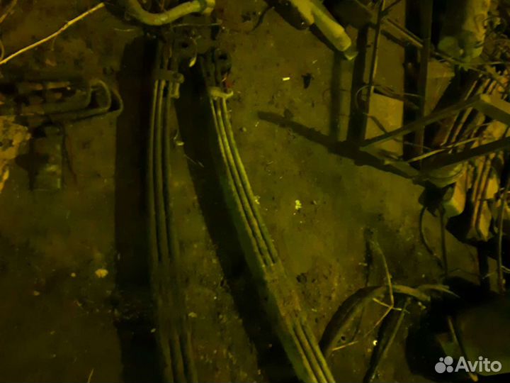 Передняя ресора даф