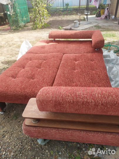 Угловой диван