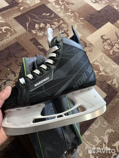 Коньки хоккейные 40 размер