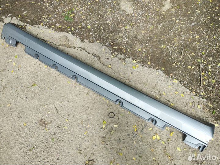 Накладка порога наружняя левая Mercedes-Benz