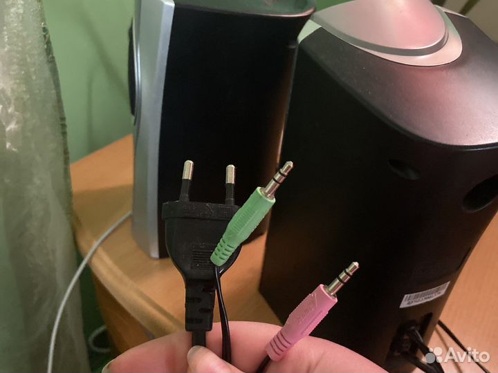 Колонки genesis e350