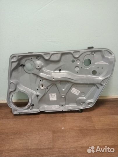 Стеклоподъемник электрический двери передний