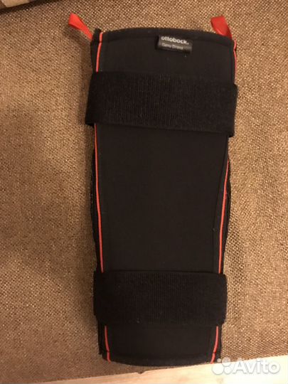 Шарнирный коленный ортез разъемный с силиконом