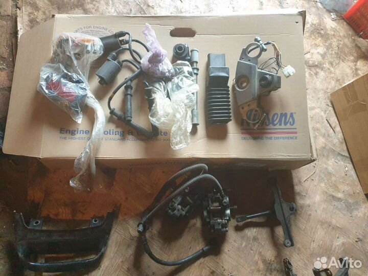 Запчасти на Kawasaki zzr 400-600