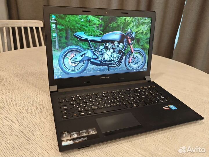 Lenovo B50 i5-4210U 2.4Ghz/8Gb/256SSD+500Gb/3Gb