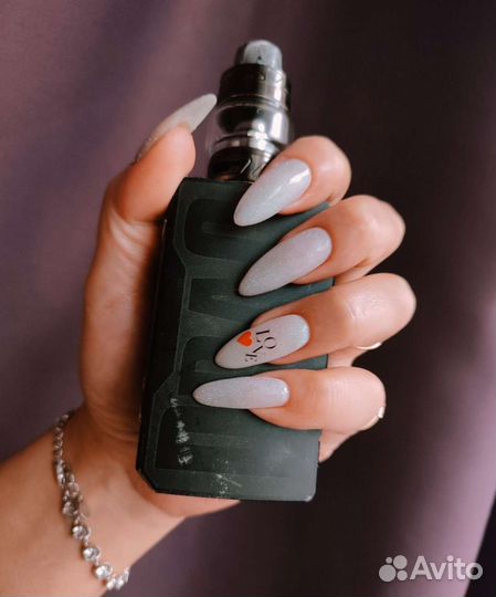 Наращивание ногтей